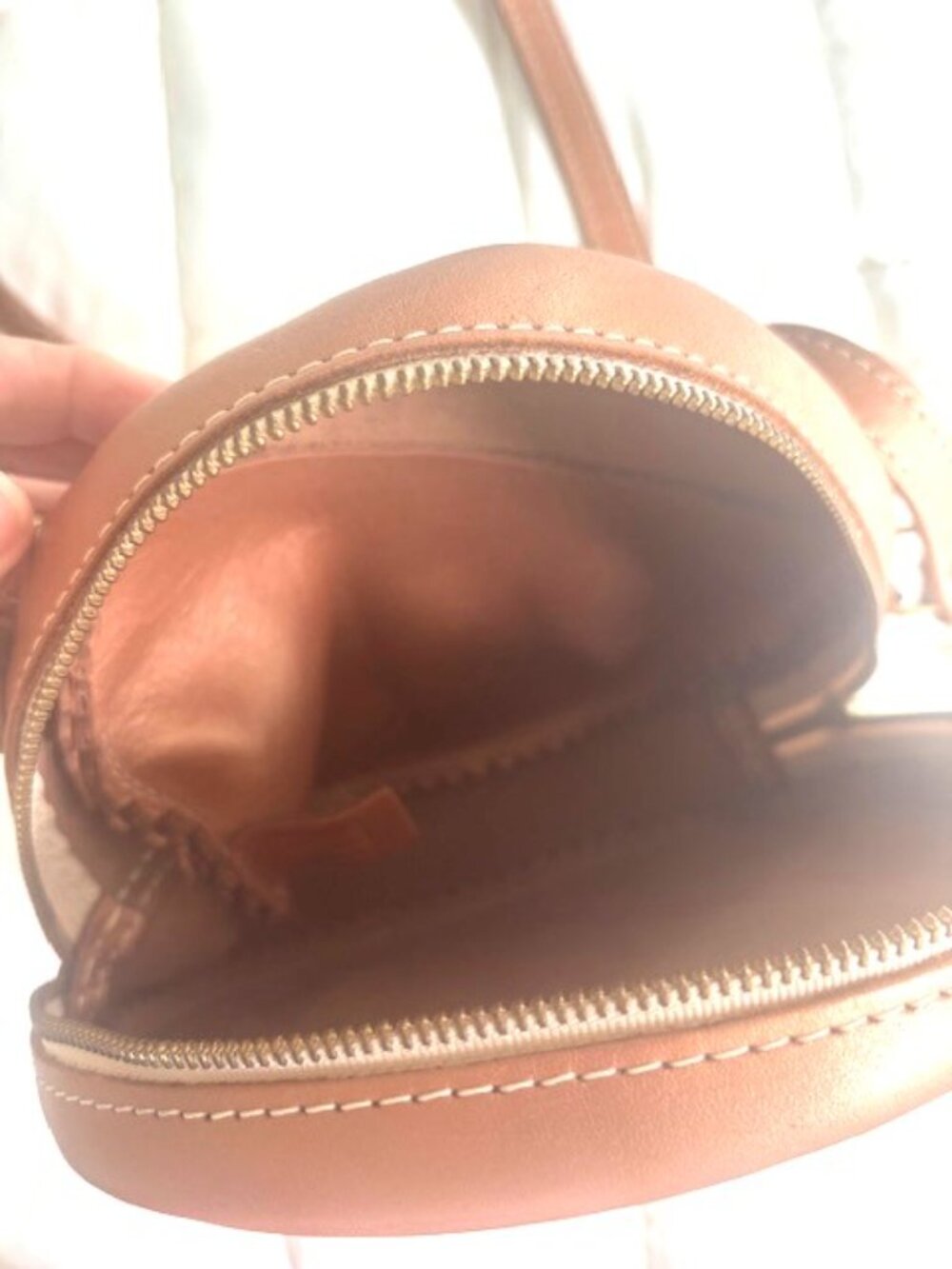 Portland Leather Circle Crossbody Purse - Picture 4 of 5
